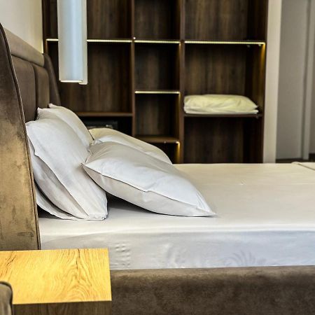 Alexander Rooms Dıraç Dış mekan fotoğraf