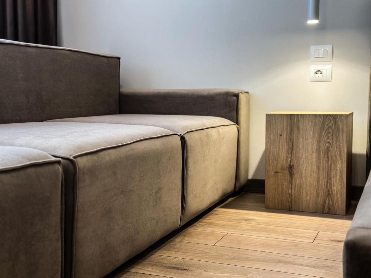 Alexander Rooms Dıraç Dış mekan fotoğraf